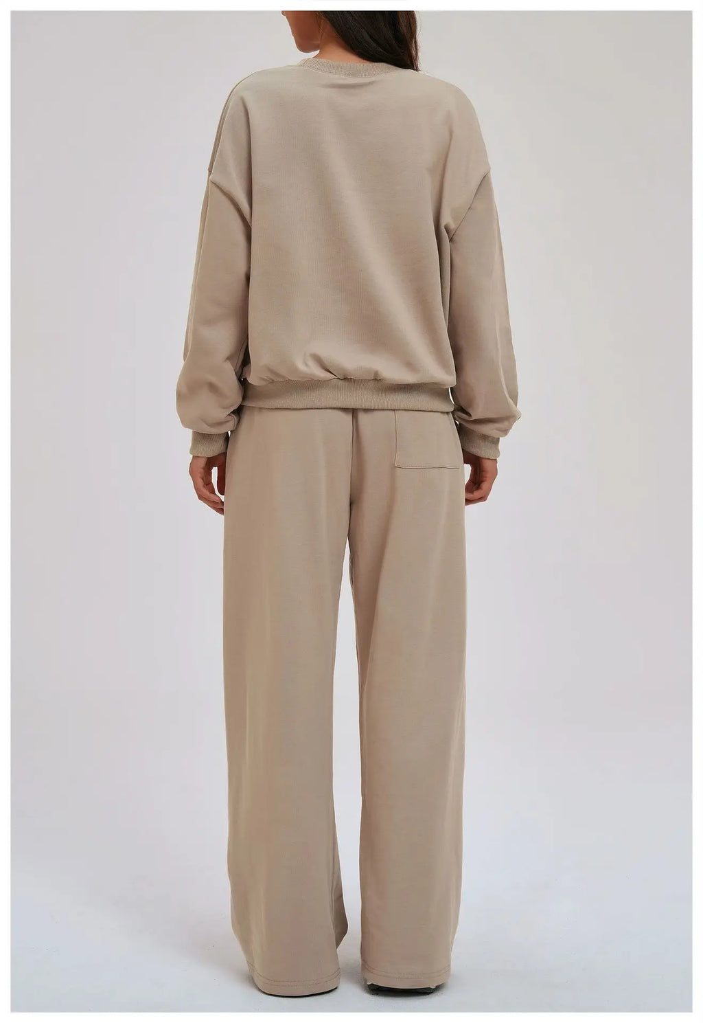 2-Piece Hoodie & Shorts Set - Women's Winter Sportswear