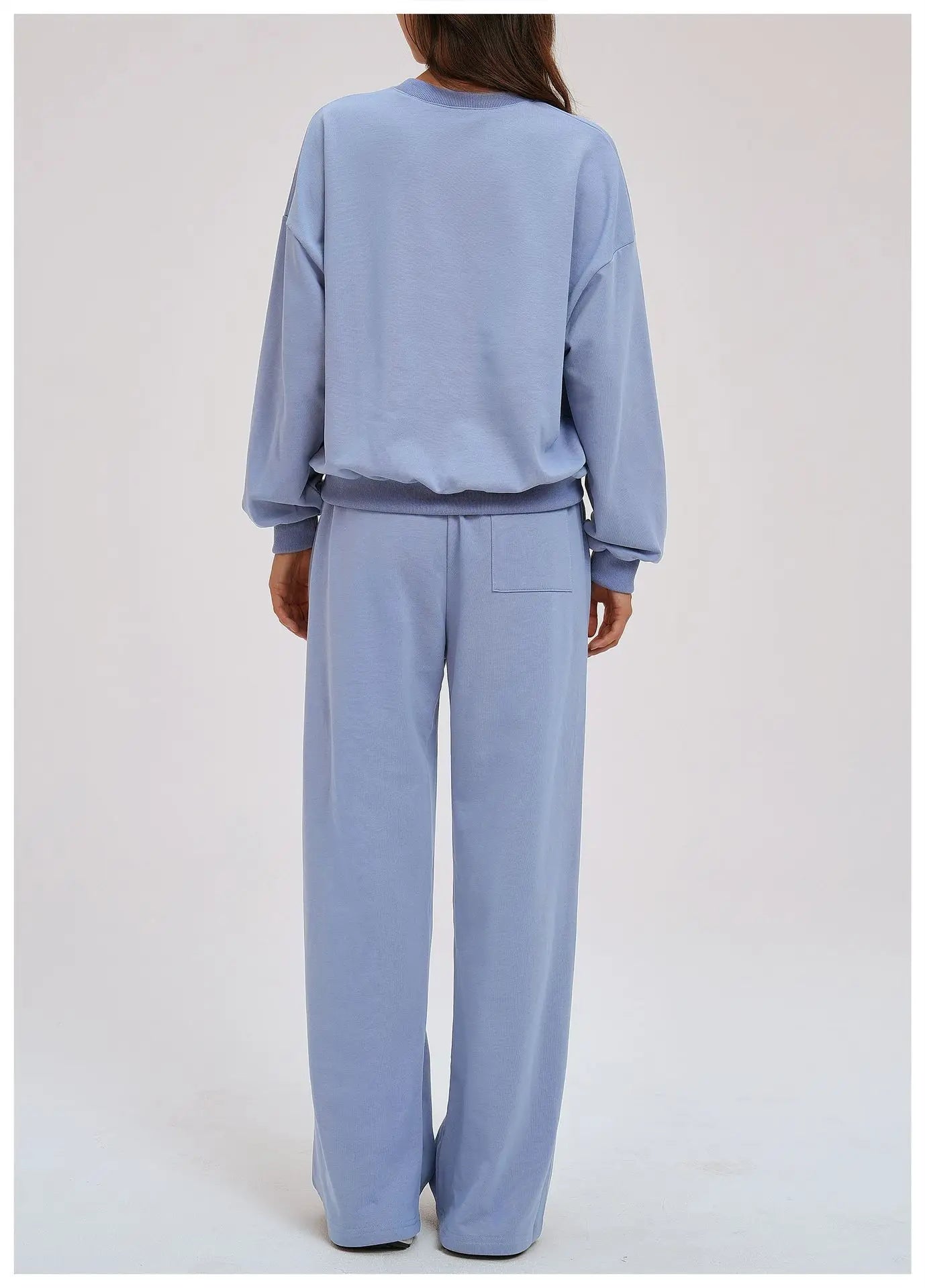 2-Piece Hoodie & Shorts Set - Women's Winter Sportswear