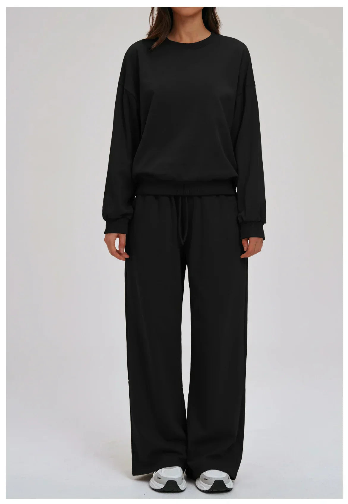 2-Piece Hoodie & Shorts Set - Women's Winter Sportswear