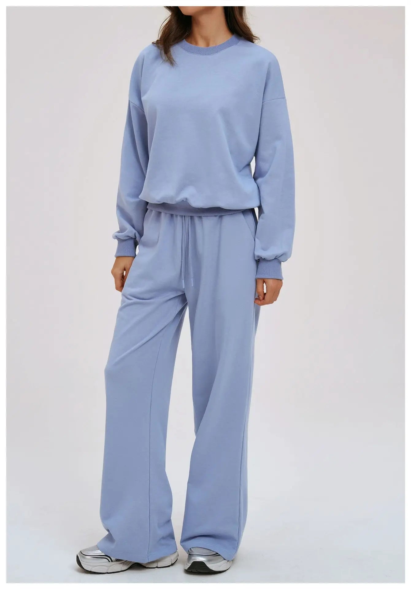 2-Piece Hoodie & Shorts Set - Women's Winter Sportswear
