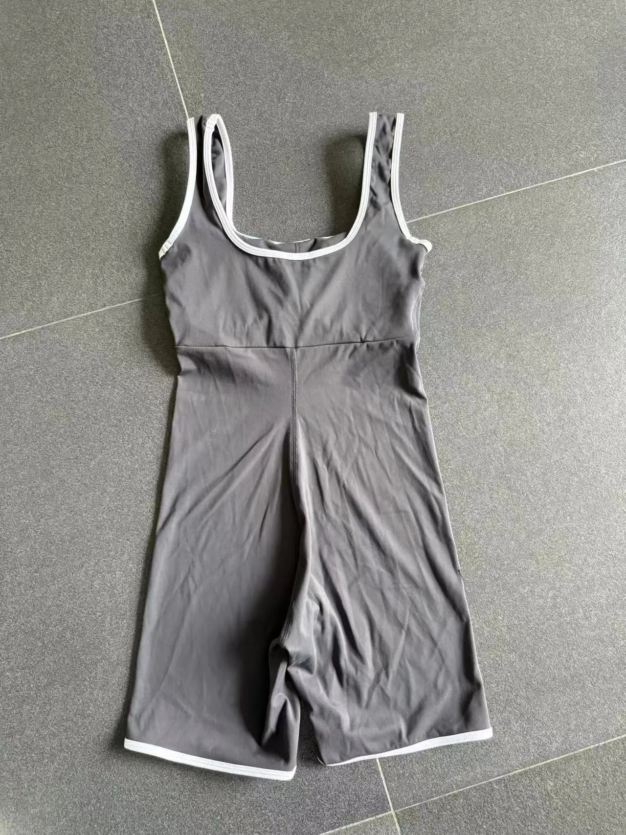 Color-Block Sleeveless Romper - Women's Quick-Dry Yoga Jumpsuit